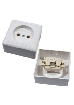RA10-131-B, Розетка одинарная 1 м б/з  белый накладной монтаж